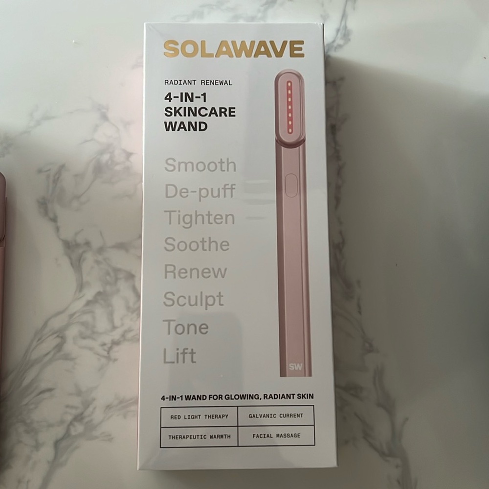 Solawave Radiant Renewal 4-in-1 Skincare Wand